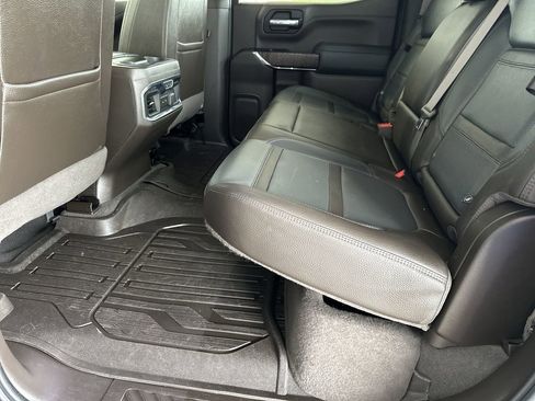 Used 2019 GMC Sierra 1500 Denali w/ Denali Ultimate Package AWD/4WD image 31