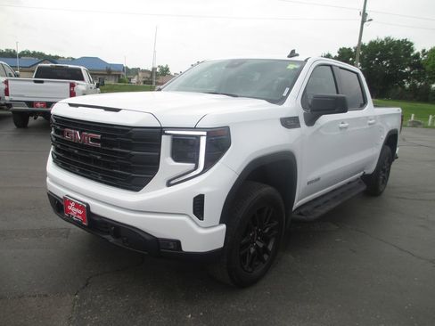 Used 2026 GMC Sierra 1500 Elevation AWD/4WD image 11