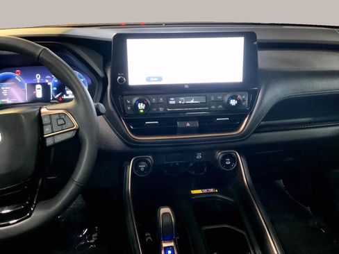 Used 2025 Toyota Grand Highlander AWD Hybrid image 7