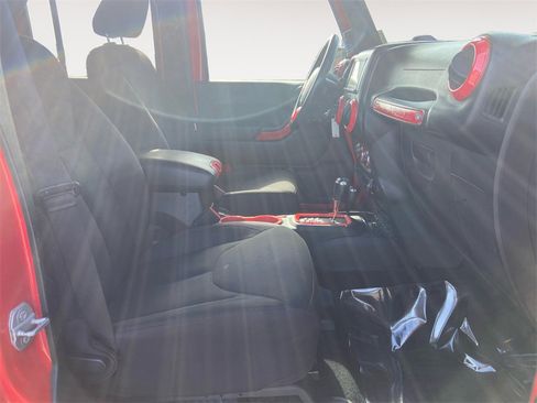 Used 2015 Jeep Wrangler Unlimited Sport w/ Quick Order Package 24S image 15