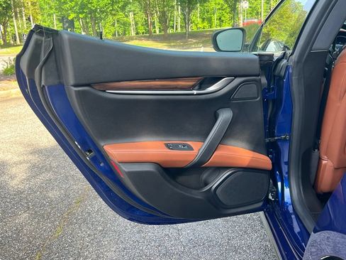 Used 2019 Maserati Ghibli S Q4 AWD/4WD image 12
