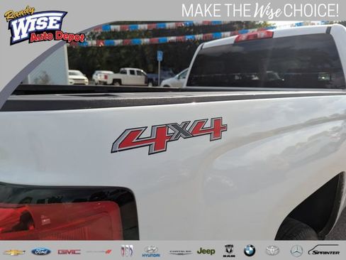 Used 2017 Chevrolet Silverado 1500 LT w/ All Star Edition AWD/4WD image 22