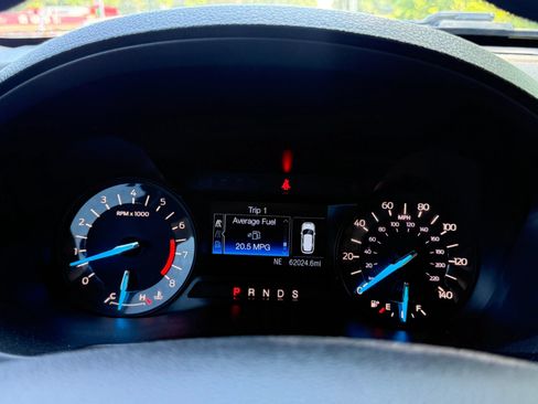 Used 2016 BMW 228i Convertible RWD image 24