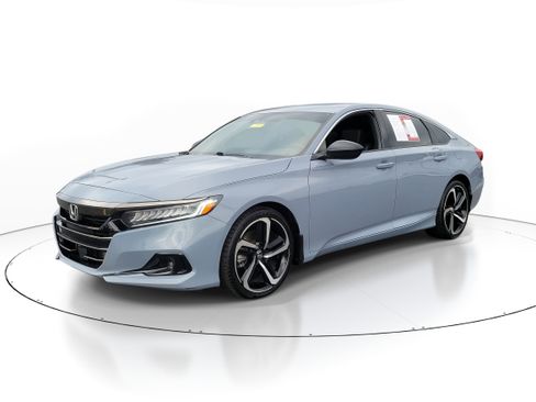 Used 2021 Honda Accord Sport image 2