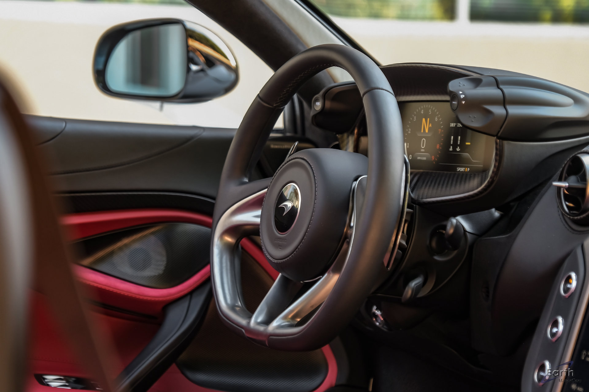 Used 2025 McLaren 750S Spider RWD image 75