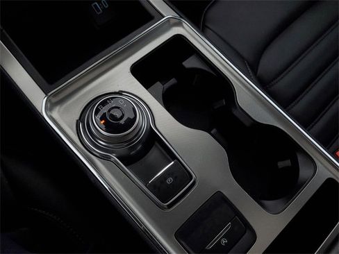 Certified 2022 Ford Edge SEL w/ Convenience Package image 23