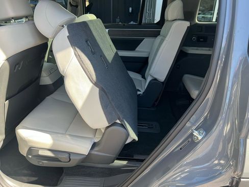 Used 2025 Hyundai Santa Fe Limited FWD image 26