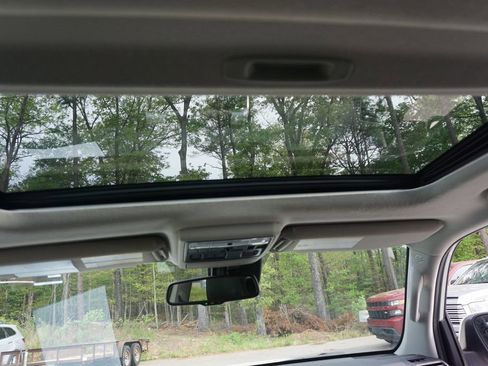 Used 2023 Toyota 4Runner Limited image 13