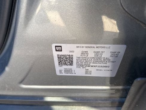 Certified 2023 Chevrolet Traverse LT image 9