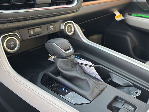 New 2026 Toyota Grand Highlander Limited image 25