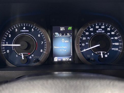Used 2018 Toyota Sienna XLE Premium FWD image 14