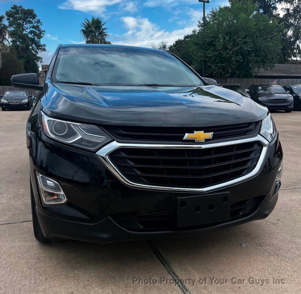 Used 2020 Chevrolet Equinox LS w/ LS Convenience Package FWD image 3