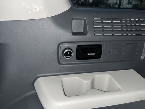 Used 2025 Hyundai Santa Fe SEL image 24