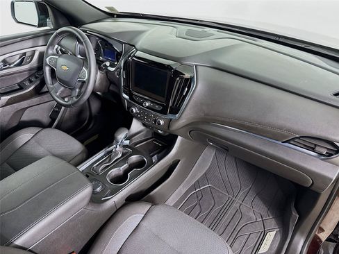 Used 2023 Chevrolet Traverse LT AWD/4WD image 30