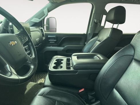 Used 2015 Chevrolet Silverado 2500 LT AWD/4WD image 5