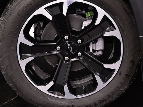 New 2026 Chevrolet Equinox LT w/ LPO, Floor Liner Package image 9