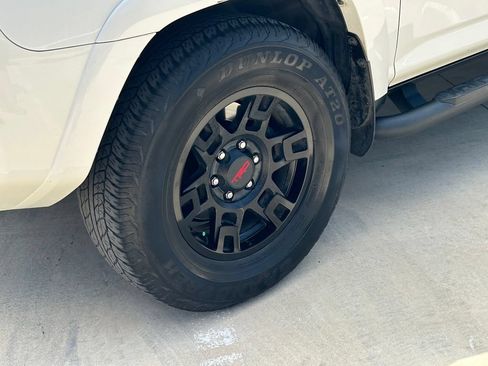 Used 2022 Toyota 4Runner SR5 RWD image 9