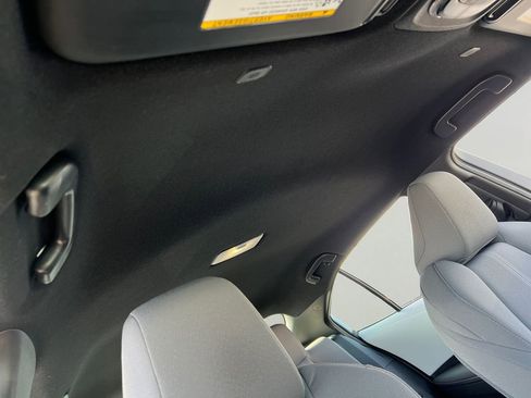 Used 2024 Toyota Corolla SE image 6