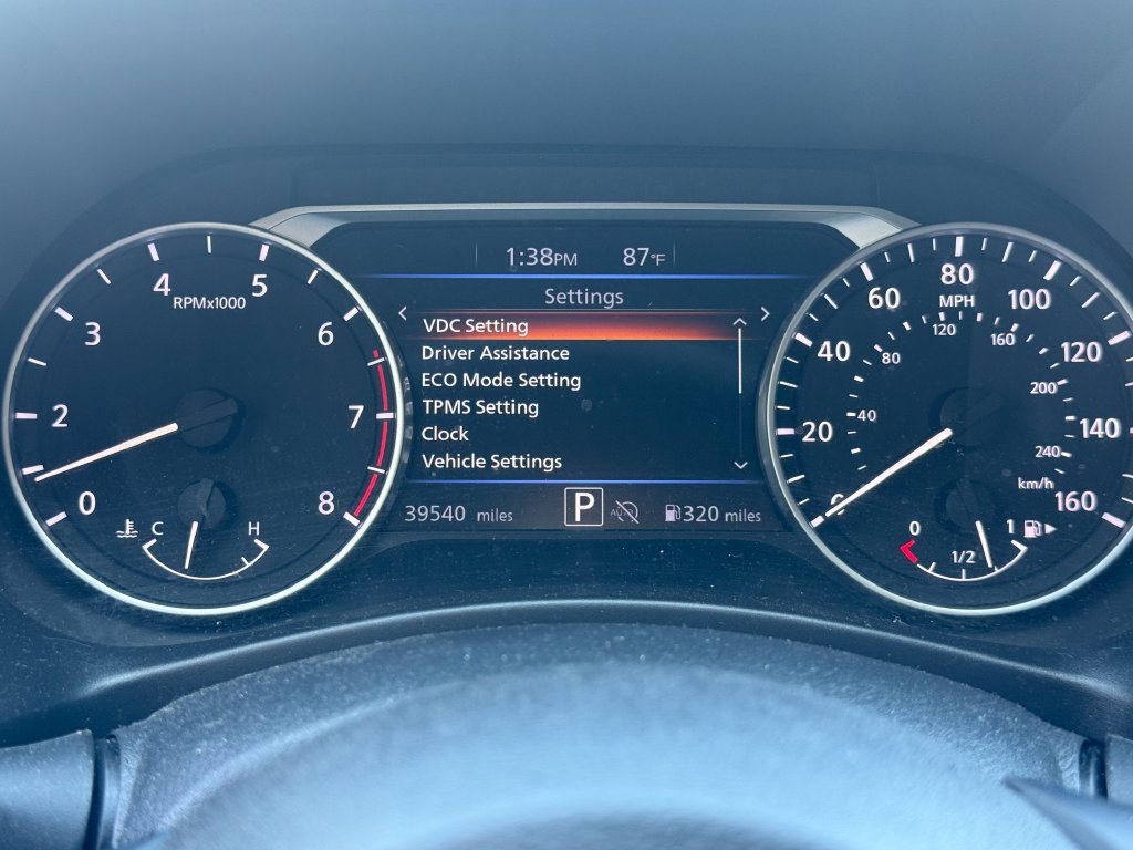 Used 2025 Nissan Sentra SR FWD image 19