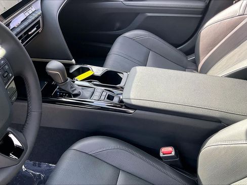 Used 2026 Toyota Camry XSE w/ Premium Plus Package FWD image 17