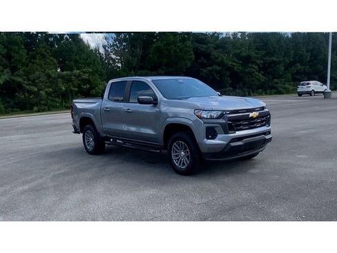 Used 2023 Chevrolet Colorado LT w/ LT Convenience Package image 2