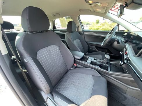 Used 2025 Kia K5 LXS FWD image 29