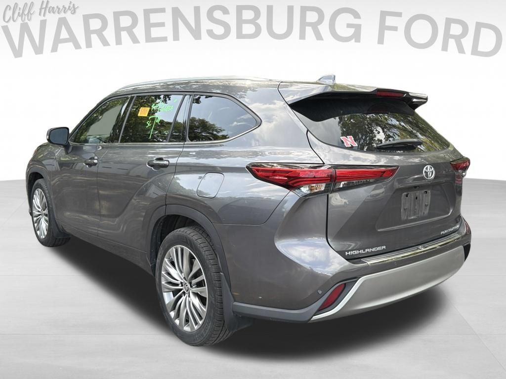 Used 2021 Toyota Highlander Platinum AWD/4WD image 5