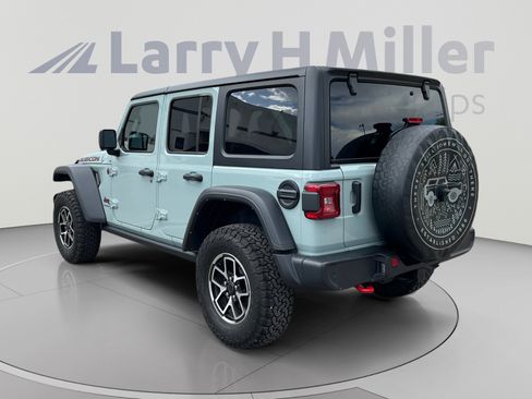 Used 2024 Jeep Wrangler Unlimited Rubicon w/ Safety Group AWD/4WD image 3