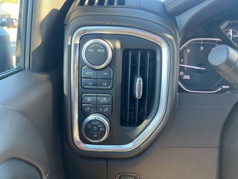 Certified 2020 GMC Sierra 3500 SLT w/ Gooseneck/5TH Wheel Package image 22