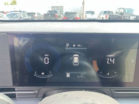 Used 2025 Hyundai Kona SEL AWD/4WD image 8