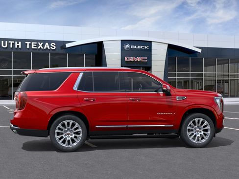 New 2026 GMC Yukon Denali w/ Denali Reserve Package AWD/4WD image 5