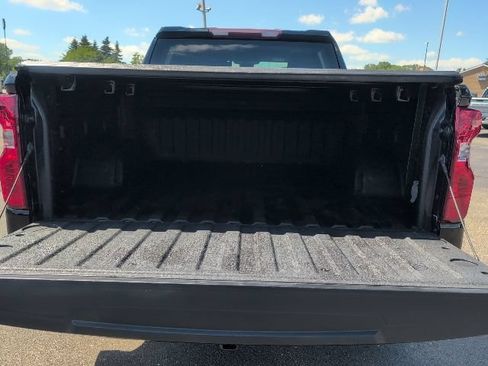 Used 2023 Chevrolet Silverado 1500 LT AWD/4WD image 7