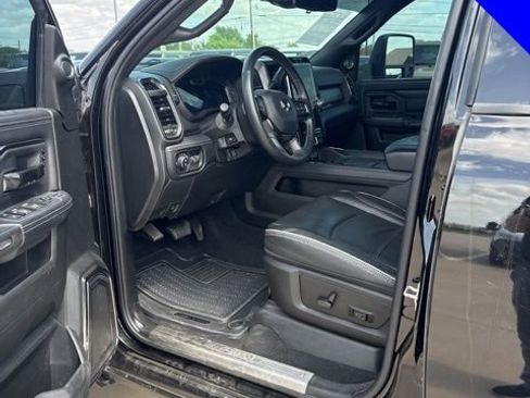 Used 2023 RAM 3500 Limited image 9