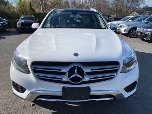 Used 2018 Mercedes-Benz GLC 300 4MATIC image 3
