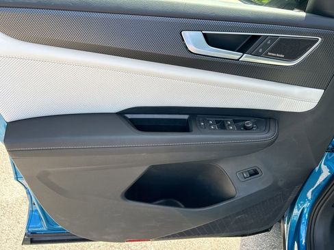 Used 2024 Volkswagen Atlas Cross Sport SEL Premium R-Line image 11