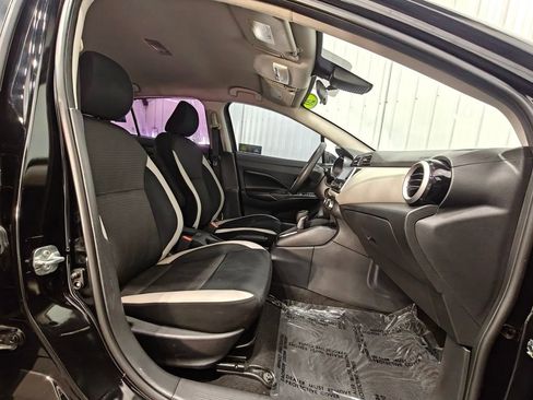 Used 2020 Nissan Versa SV image 19