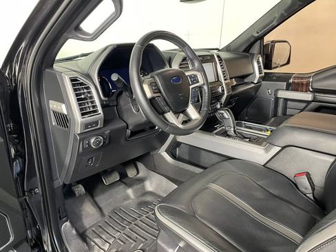 Used 2015 Ford F150 Platinum w/ Equipment Group 701A Luxury AWD/4WD image 3