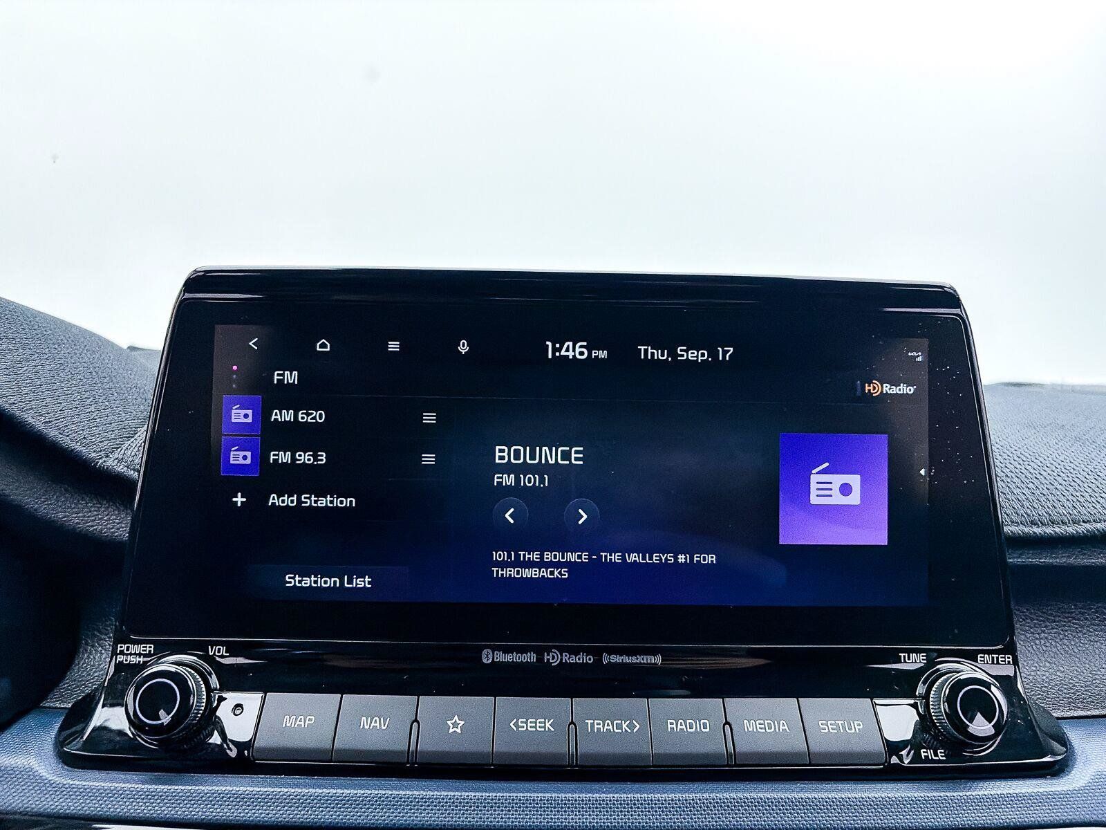 Used 2023 Kia Seltos S w/ Navigation Package FWD image 18