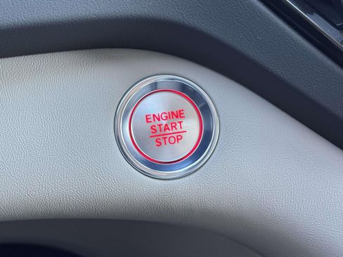 Certified 2025 Acura RDX w/ Technology Package image 23