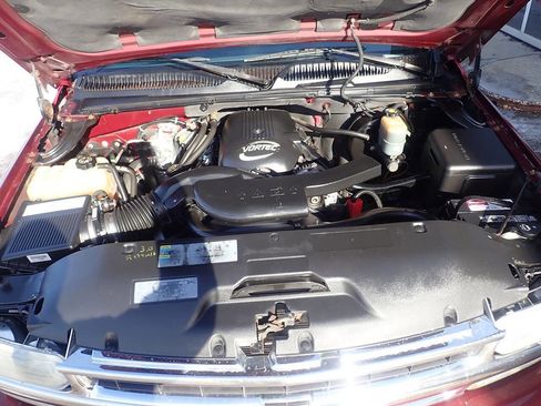 Used 2002 Chevrolet Tahoe LT image 37