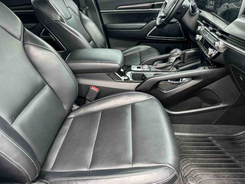 Used 2024 Kia Telluride S w/ S Sunroof Package FWD image 24