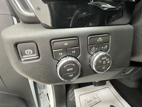 New 2026 GMC Sierra 3500 SLE w/ SLE Value Package AWD/4WD image 17
