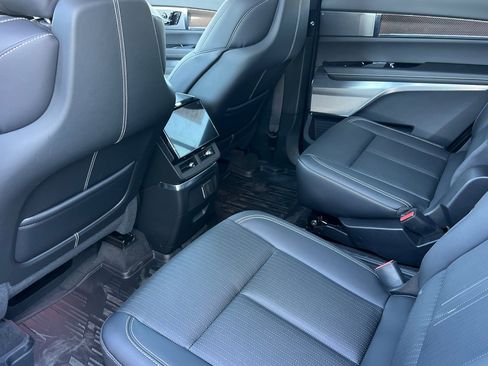 Used 2026 Cadillac Vistiq Sport w/ LPO, Floor Liner Package image 14