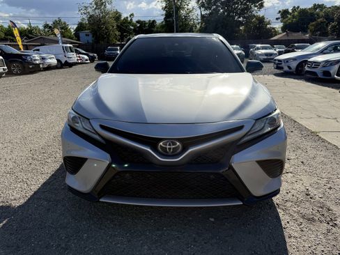 Used 2018 Toyota Camry XSE image 2