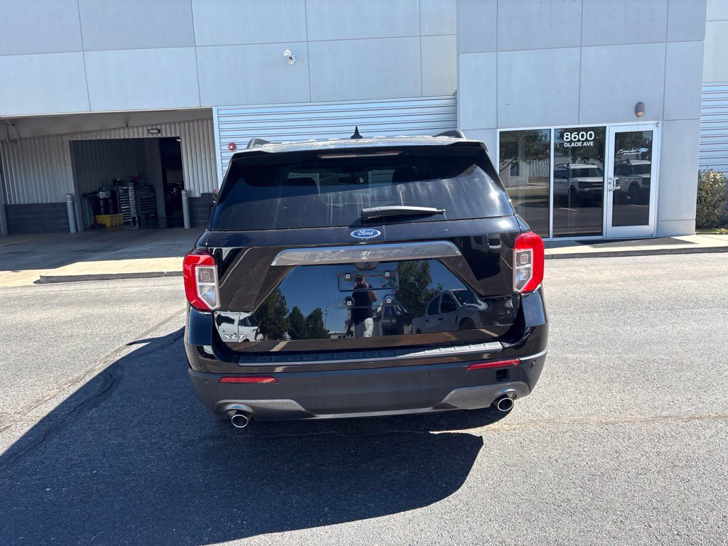 Used 2023 Ford Explorer XLT w/ Equipment Group 202A RWD image 5