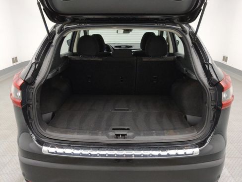 Used 2020 Nissan Rogue Sport SV FWD image 29