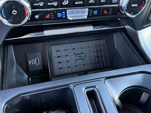 Used 2025 Ford F150 Platinum w/ Equipment Group 702A High image 27