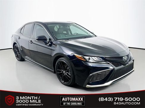 Used 2022 Toyota Camry XSE FWD image 1