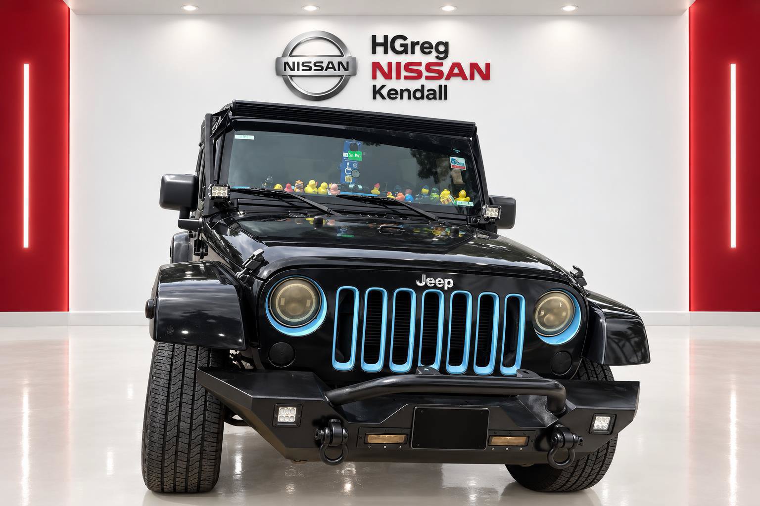 Used 2016 Jeep Wrangler Unlimited Sahara AWD/4WD image 5