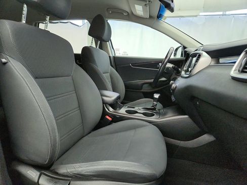 Used 2019 Kia Sorento LX w/ Option Group 020 image 25